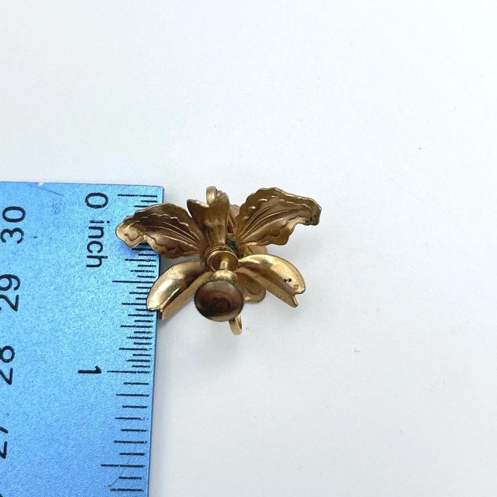 Vintage Gold‎ Tone Orchid Flower Screw Back Earrings Botanical Floral Statement
